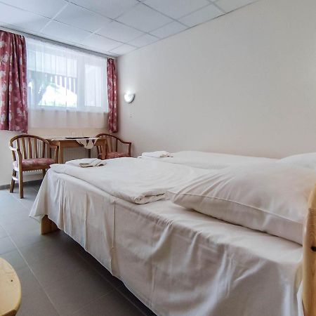 Thermal Motel Кішкунмойша Екстер'єр фото