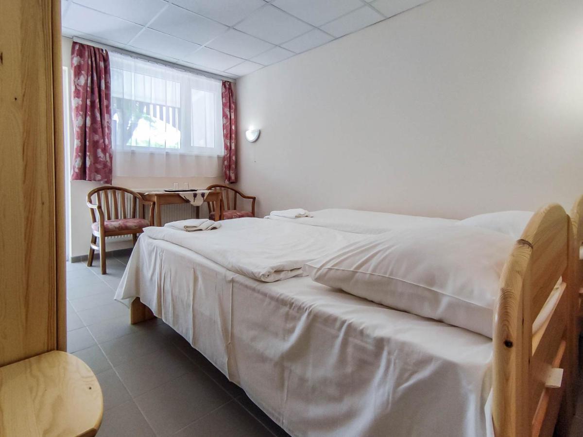 Thermal Motel Кішкунмойша Екстер'єр фото